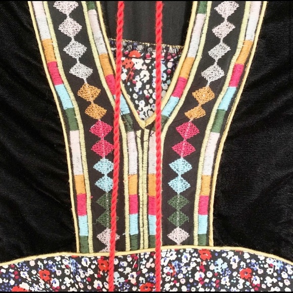 ANTHROPOLOGIE | Ban Jara Floral Velvet Boho Top - Picture 2 of 4